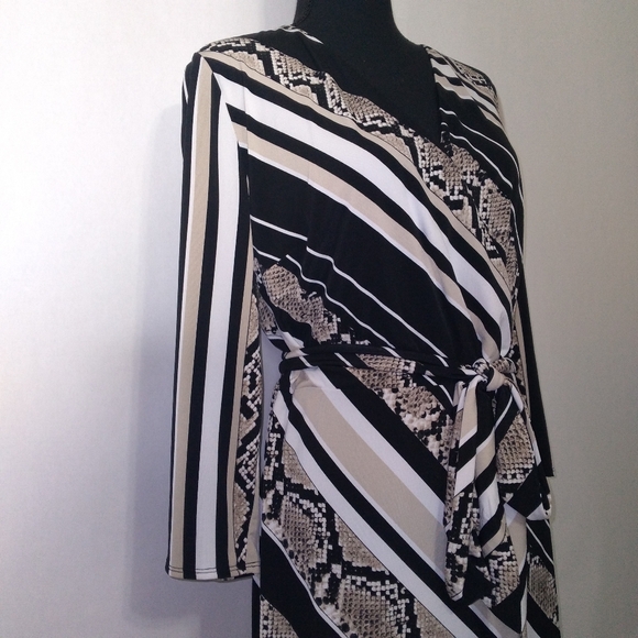 I.N.C Snake Print Stripe V Neck Midi Dress - Picture 8 of 8